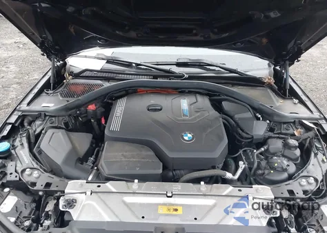 2023 BMW 3 Series 330E xDrive z USA, uszkodzony, nr VIN 3MW39FS01P8D04647